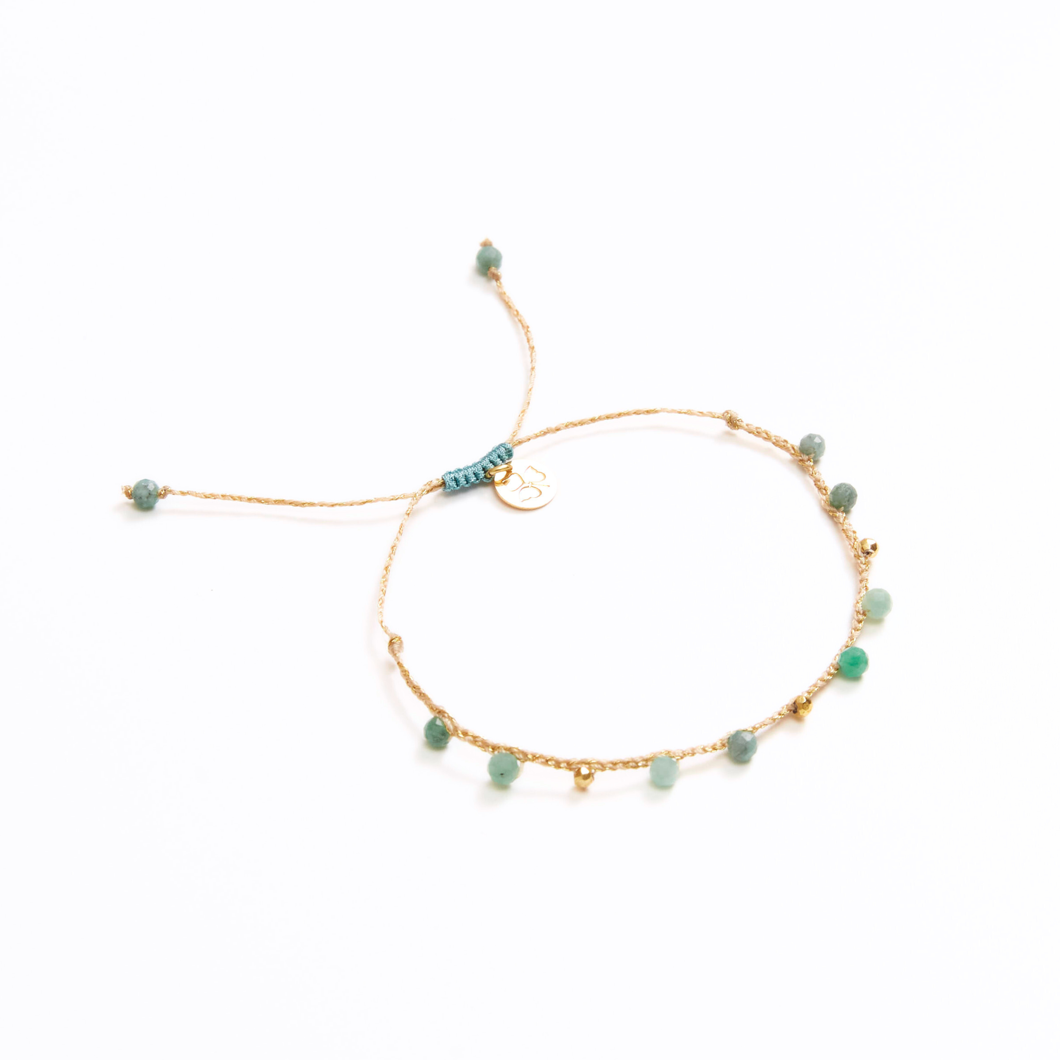 Pulsera cumpleanos color Esmeralda, joyería artesanal hecha a mano en Perú