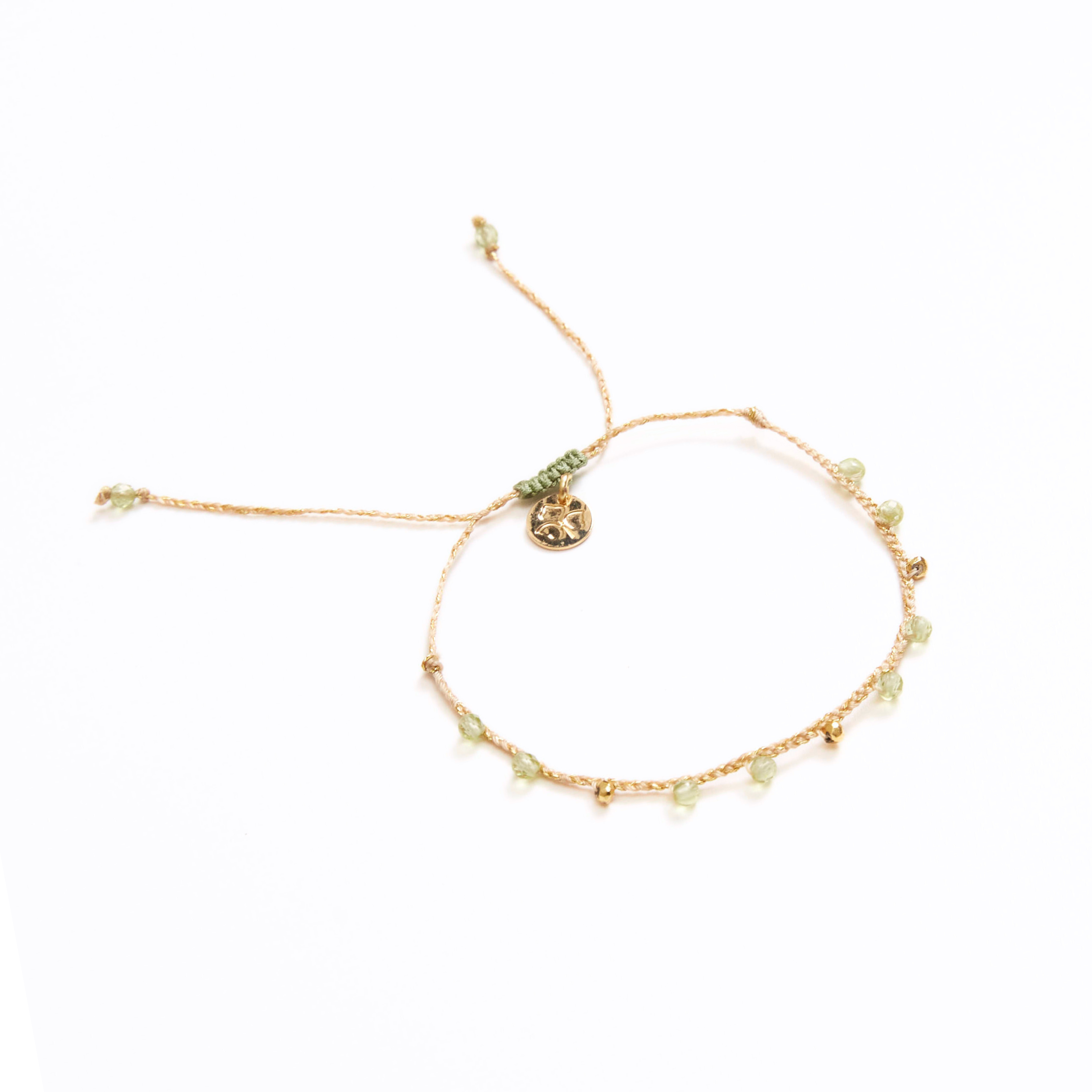 Pulsera cumpleanos color Peridoto, joyería artesanal hecha a mano en Perú