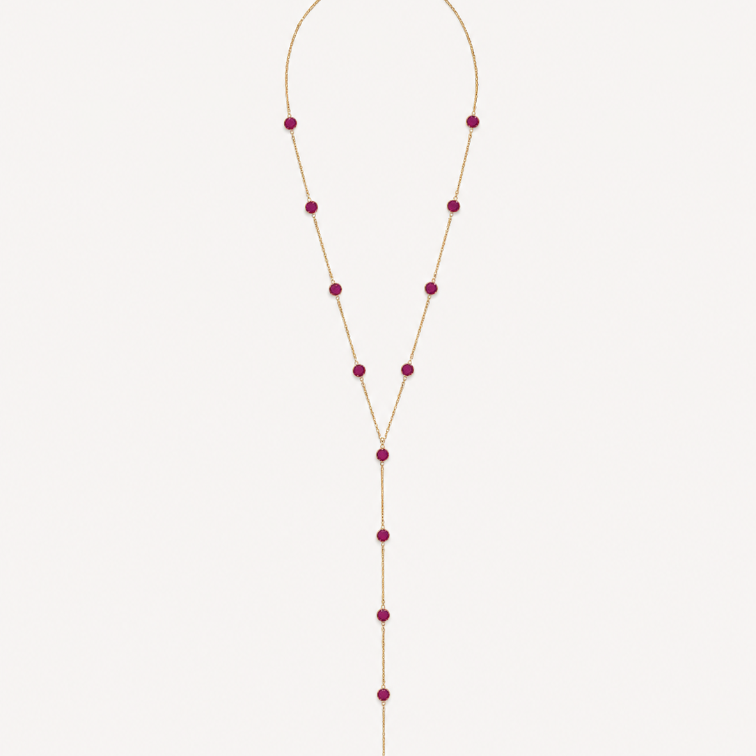 Collar Maru volcánico color Fucsia, joyería artesanal hecha a mano en Perú