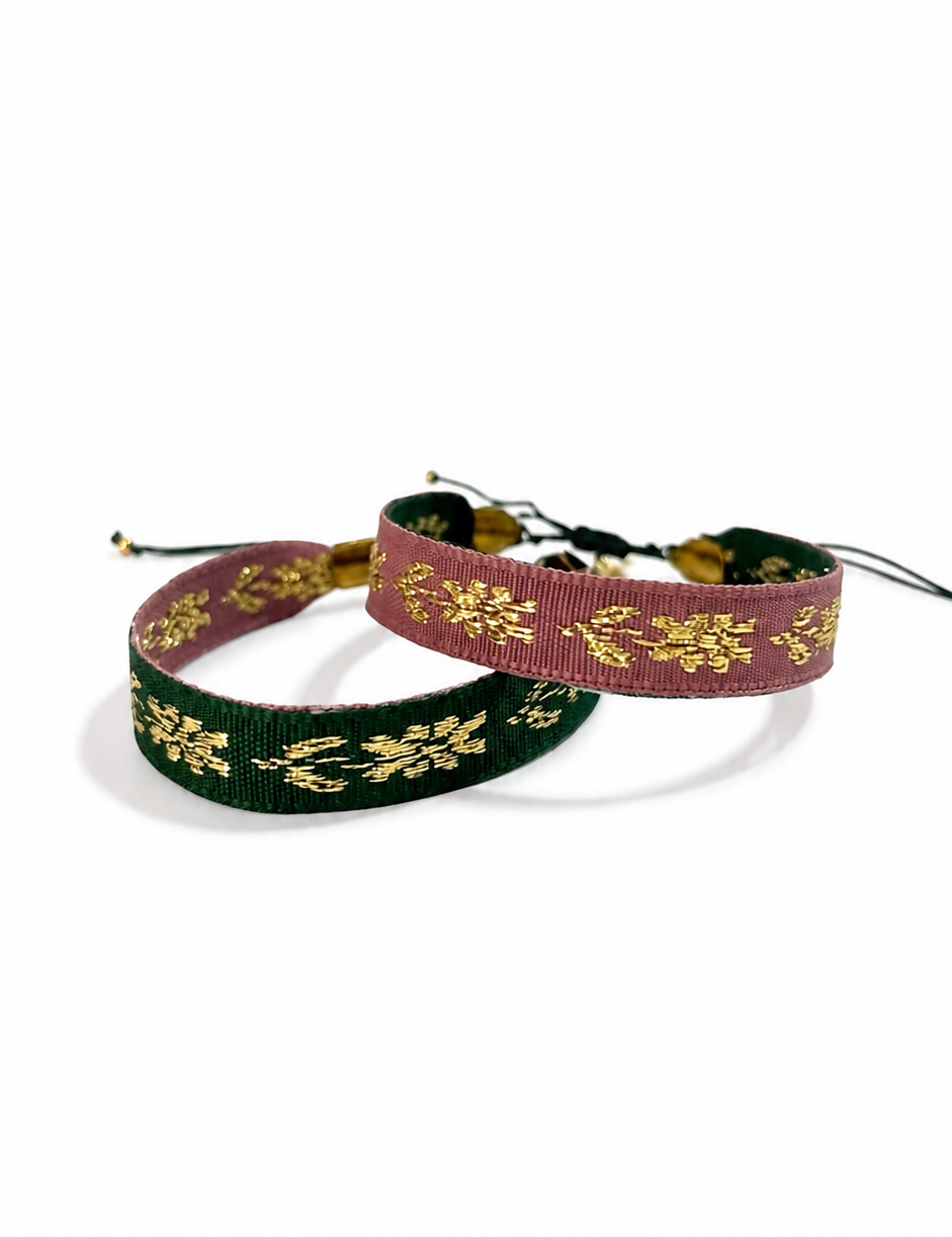 Pulsera Pollera Flor color Palo Rosa/Verde, joyería artesanal hecha a mano en Perú